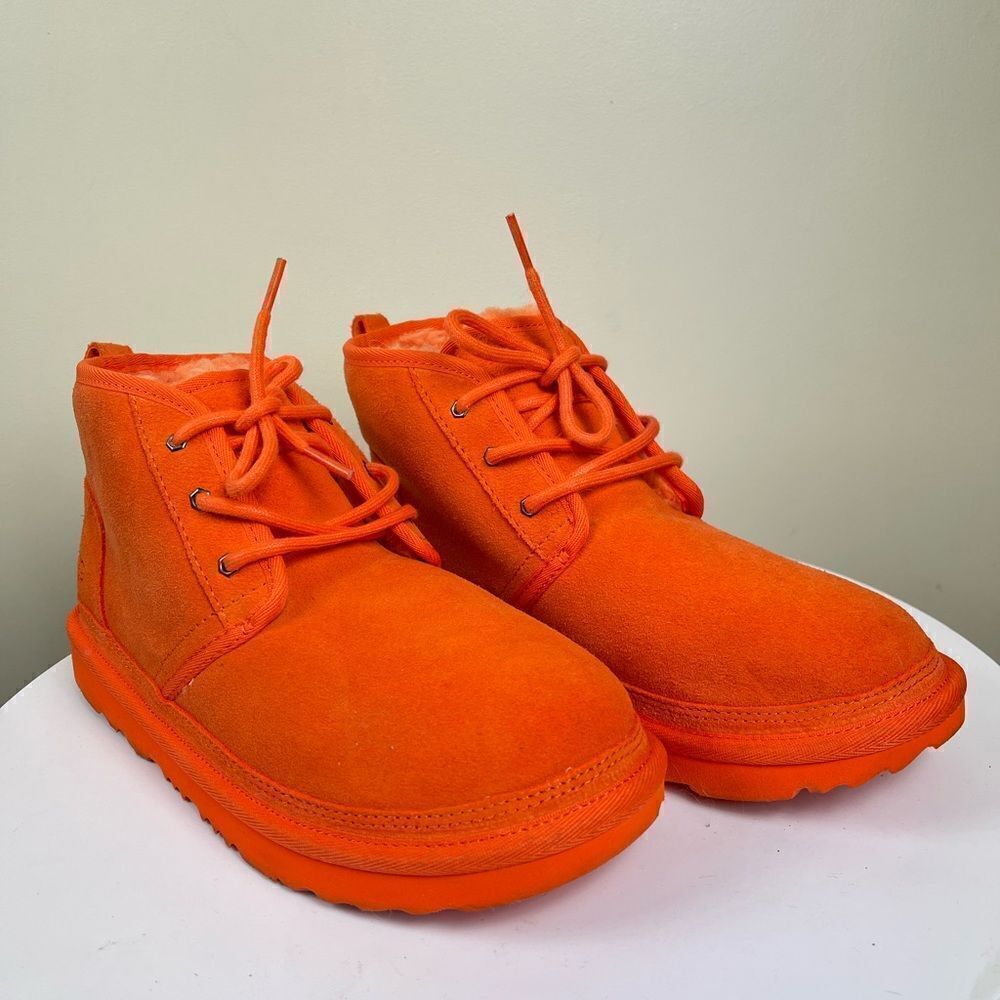 Ugg Neumel Chukka Boot - Picture 2 of 7